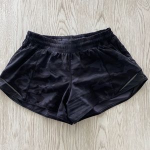Lululemon Tracker short Camo